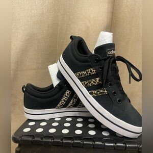 Adidas Court Sneakers Leopard Stripe Size 8.5 Women’s